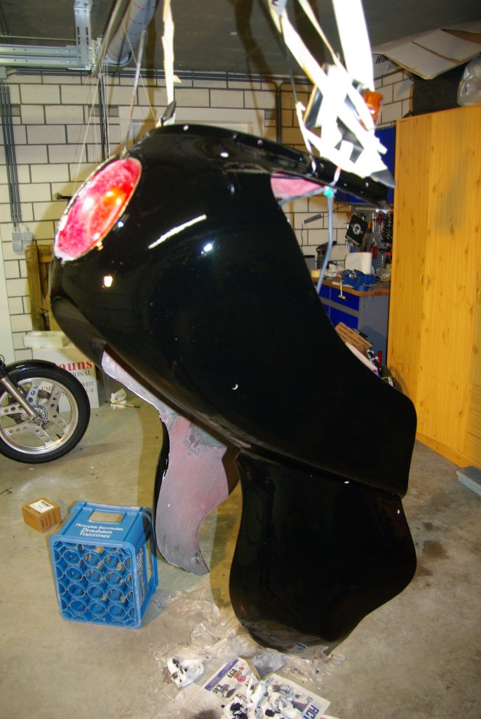 ....after the first layer of black paint...still everything OK.........