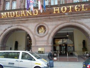 11:36 h. The Midlands Hotel in Manchester.