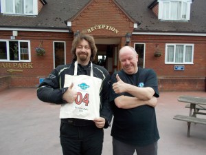 16:07 h. Rally master John and me. The silence before the storm.